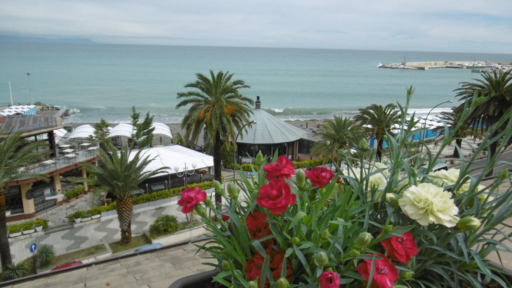 Hotel Riviera Аренцано Экстерьер фото