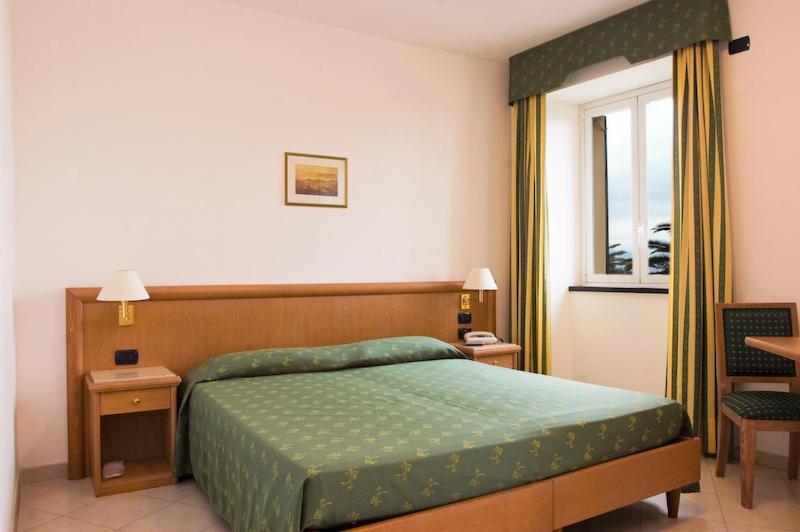 Hotel Riviera Аренцано Экстерьер фото